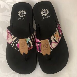 Yellow Box Flip Flops multi Floral  comfy toe T Straps
